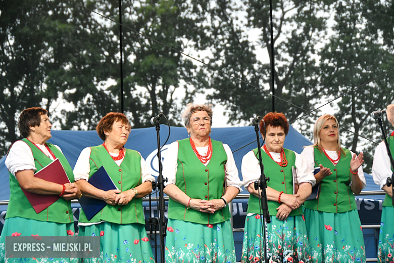 XXIX Wojewódzki Festiwal Artystycznych Zespołów KGW w Stolcu