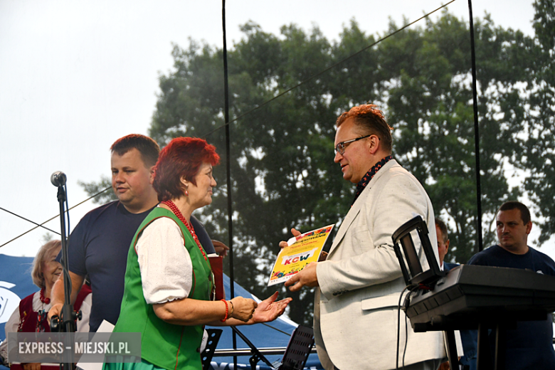 XXIX Wojewódzki Festiwal Artystycznych Zespołów KGW w Stolcu