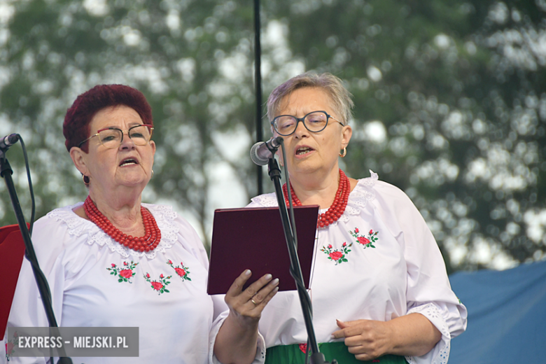 XXIX Wojewódzki Festiwal Artystycznych Zespołów KGW w Stolcu