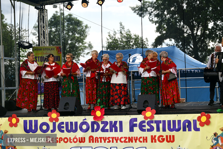 XXIX Wojewódzki Festiwal Artystycznych Zespołów KGW w Stolcu