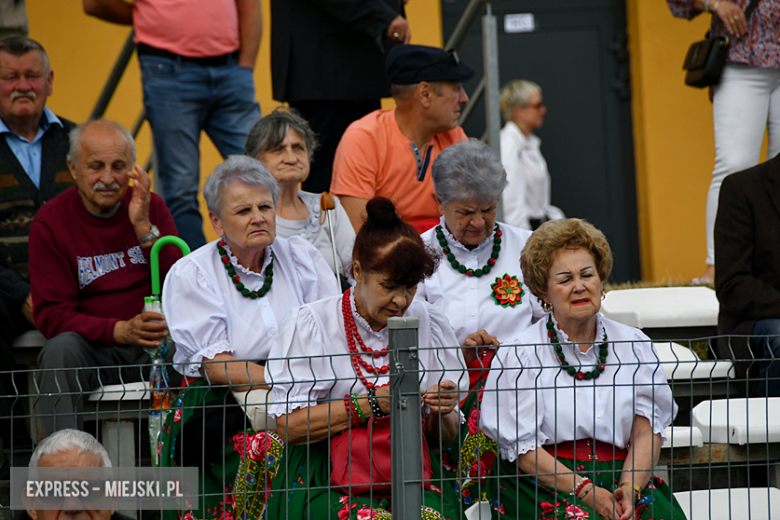 XXIX Wojewódzki Festiwal Artystycznych Zespołów KGW w Stolcu