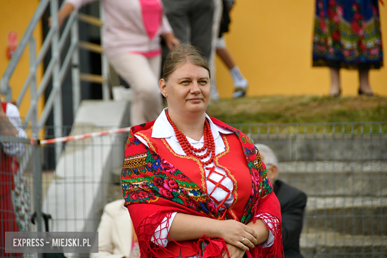 XXIX Wojewódzki Festiwal Artystycznych Zespołów KGW w Stolcu