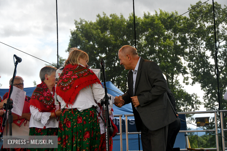 XXIX Wojewódzki Festiwal Artystycznych Zespołów KGW w Stolcu