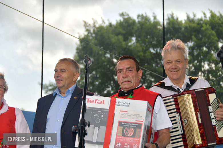 XXIX Wojewódzki Festiwal Artystycznych Zespołów KGW w Stolcu