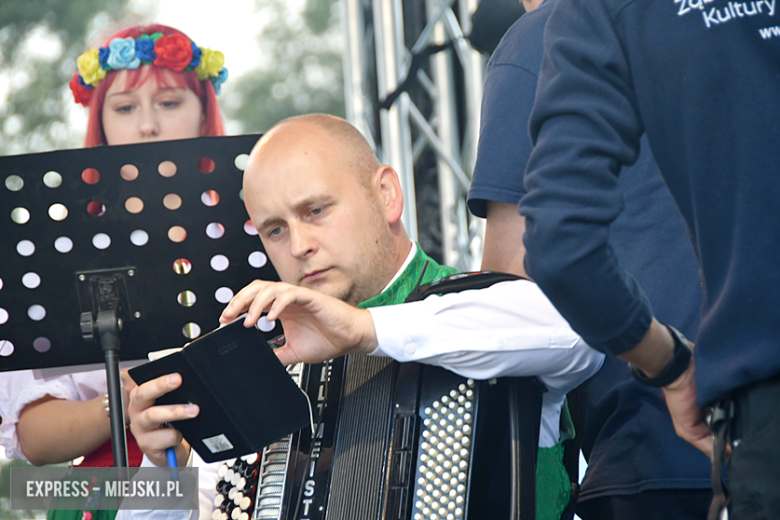 XXIX Wojewódzki Festiwal Artystycznych Zespołów KGW w Stolcu