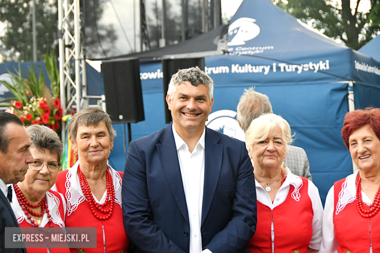 XXIX Wojewódzki Festiwal Artystycznych Zespołów KGW w Stolcu