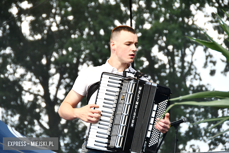XXIX Wojewódzki Festiwal Artystycznych Zespołów KGW w Stolcu