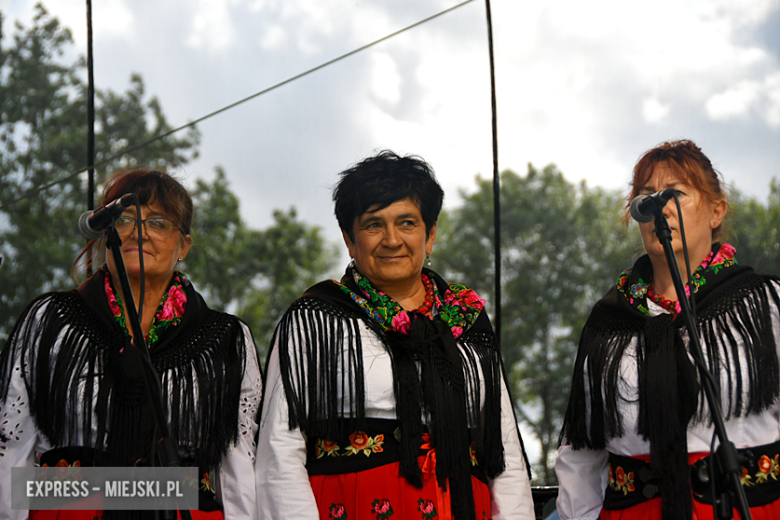XXIX Wojewódzki Festiwal Artystycznych Zespołów KGW w Stolcu