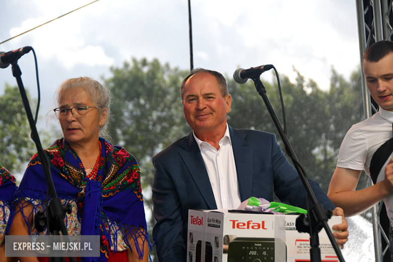 XXIX Wojewódzki Festiwal Artystycznych Zespołów KGW w Stolcu