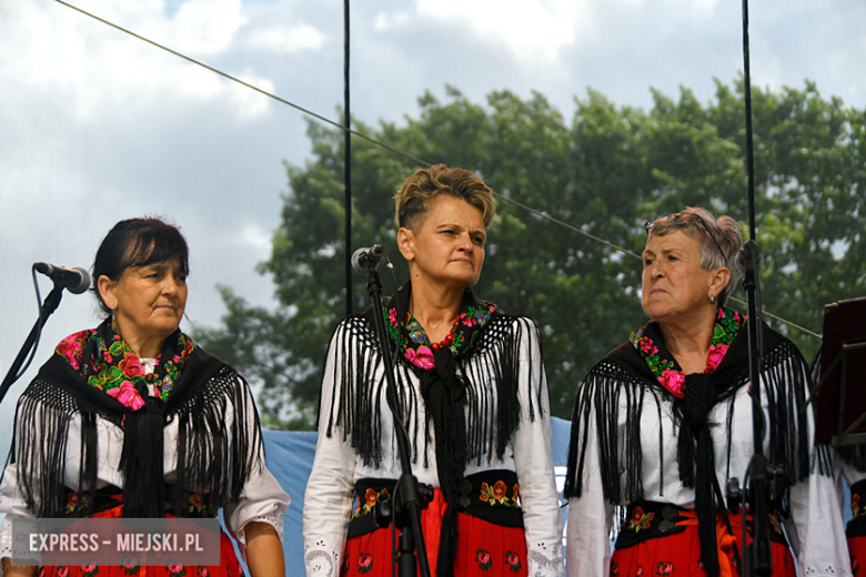 XXIX Wojewódzki Festiwal Artystycznych Zespołów KGW w Stolcu