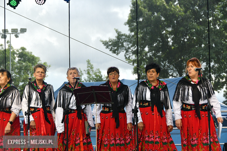 XXIX Wojewódzki Festiwal Artystycznych Zespołów KGW w Stolcu