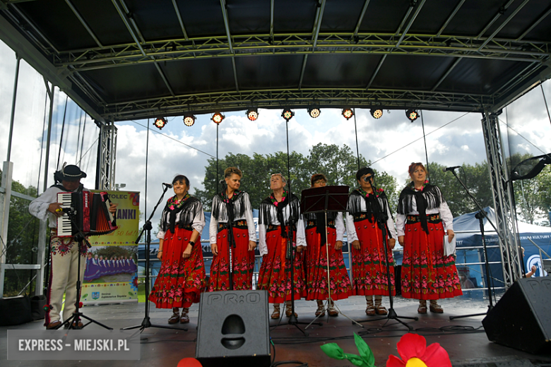 XXIX Wojewódzki Festiwal Artystycznych Zespołów KGW w Stolcu