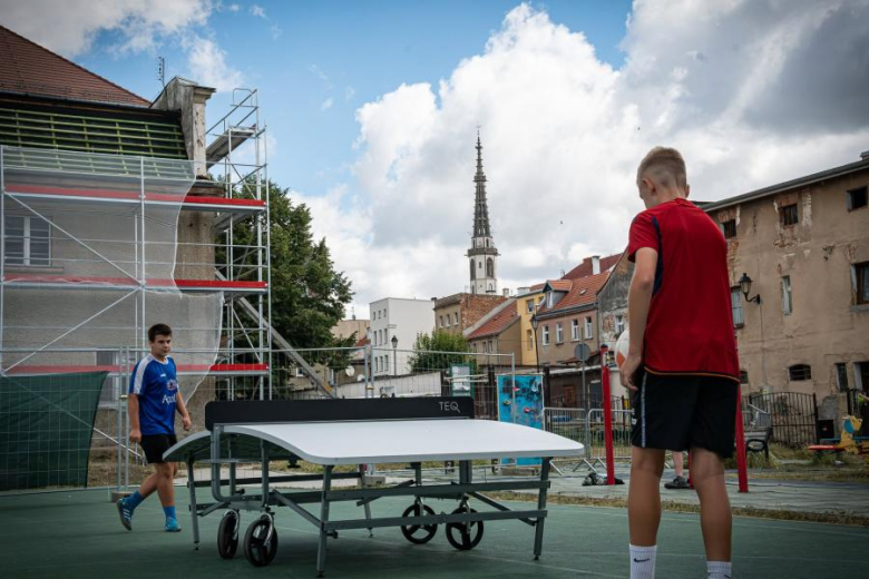 V Ząbkowicki Turniej Teqball z okazji Dni i Nocy Krzywej Wieży za nami. Znamy wyniki