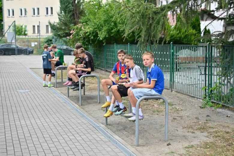 Piłkarskie święto na orliku. Relacja z pikniku piłkarskiego 2026 w Ziębicach