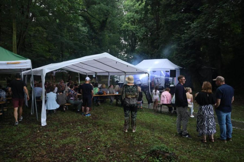 Muzyka ponownie zabrzmiała w zabytkowym parku w Grodziszczu