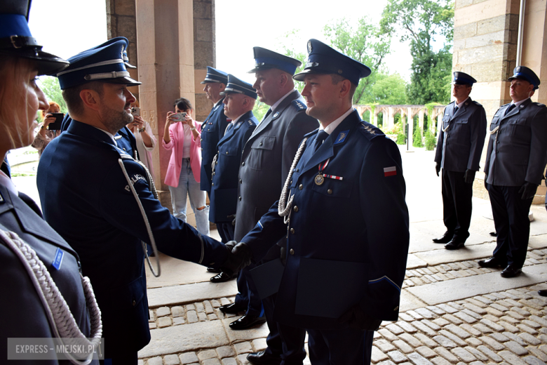 Powiatowe Święto Policji w wyjątkowej scenerii Pałacu Marianny Orańskiej [foto]