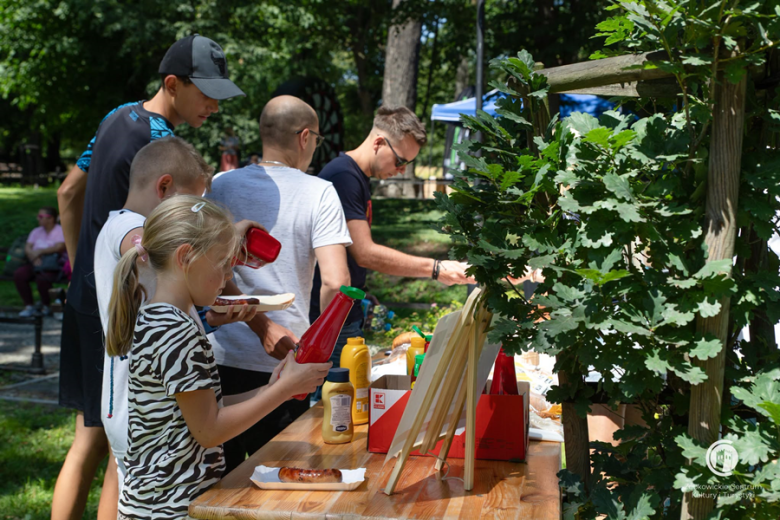 Piknik integracyjny w Parku Sybiraków