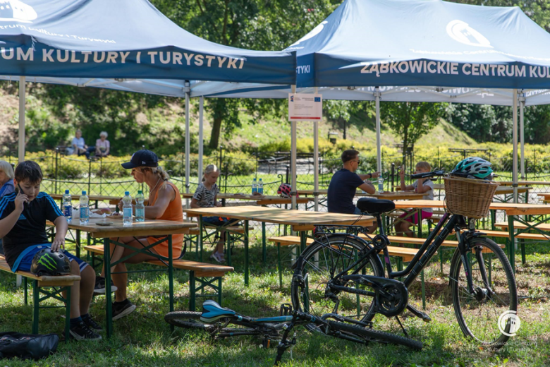 Piknik integracyjny w Parku Sybiraków