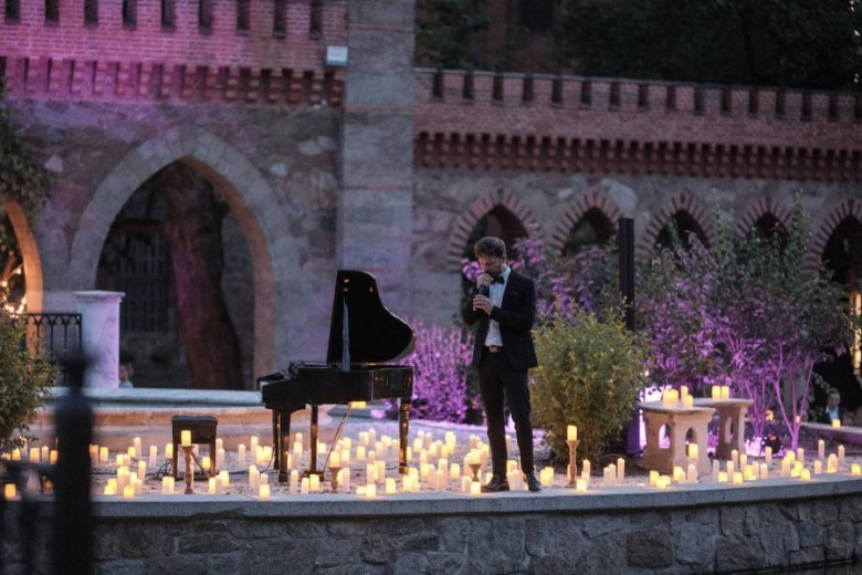 	Koncert przy świecach zachwycił publiczność w Pałacu Marianny Orańskiej