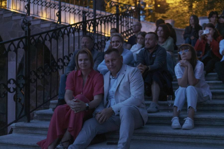 	Koncert przy świecach zachwycił publiczność w Pałacu Marianny Orańskiej