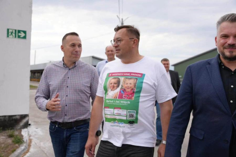 Minister Rolnictwa odwiedził halę magazynowo-zbożowa w Stoszowicach i OHZ w Kamieńcu Ząbkowickim