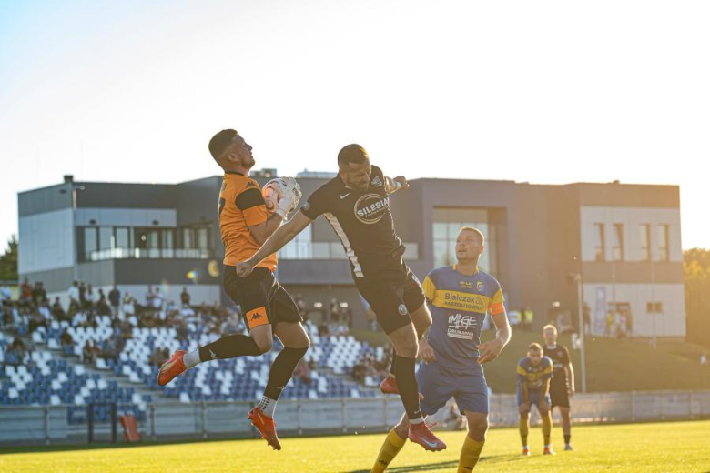 IV liga: Orzeł Ząbkowice Śląskie 2:3 (0:2) Lechia Dzierżoniów