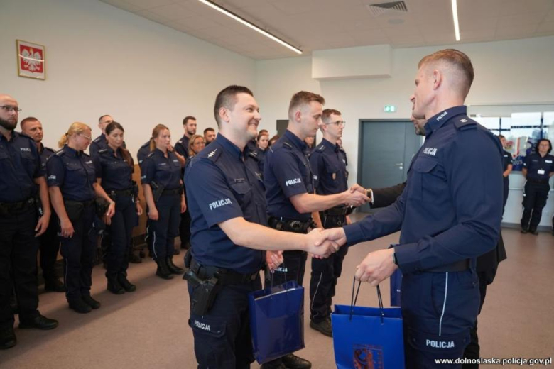 Policjant z ząbkowickiej komendy ponownie najlepszym dzielnicowym na Dolnym Śląsku