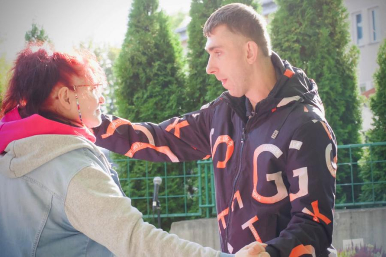 Pożegnali lato w Domu Pomocy Społecznej w Ziębicach. Była muzyka, taniec i wspólna zabawa