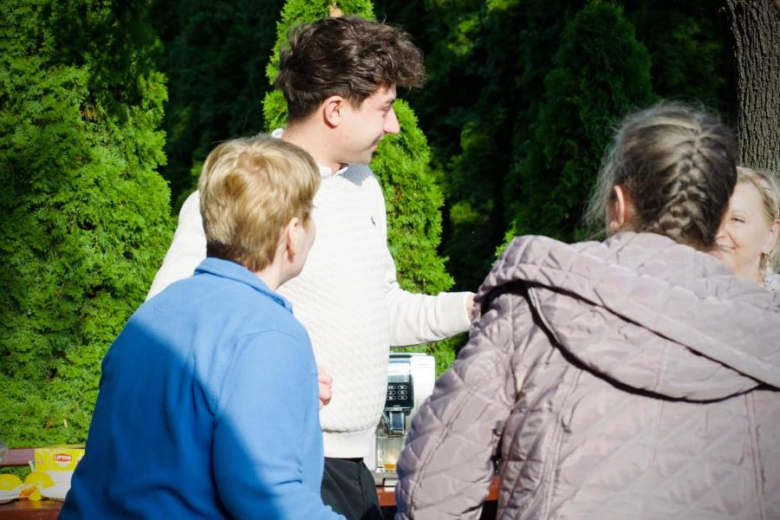 Pożegnali lato w Domu Pomocy Społecznej w Ziębicach. Była muzyka, taniec i wspólna zabawa