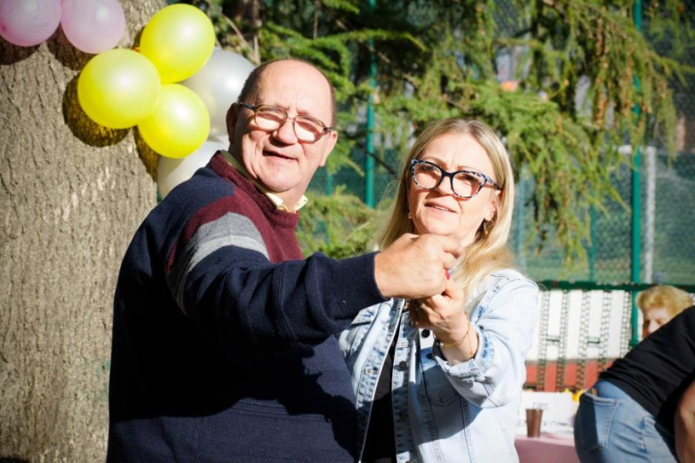 Pożegnali lato w Domu Pomocy Społecznej w Ziębicach. Była muzyka, taniec i wspólna zabawa