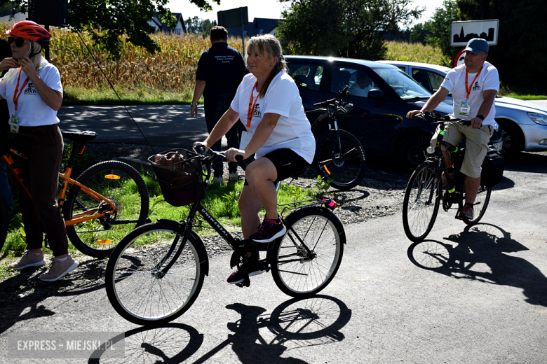 Nowa ścieżka rowerowa otwarta. Ponad 150 osób na trasie 26. Powiatowego Rajdu Rowerowego