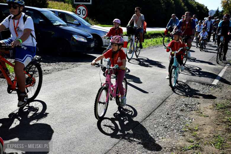 Nowa ścieżka rowerowa otwarta. Ponad 150 osób na trasie 26. Powiatowego Rajdu Rowerowego