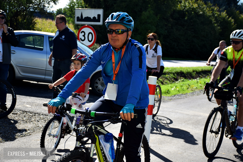 Nowa ścieżka rowerowa otwarta. Ponad 150 osób na trasie 26. Powiatowego Rajdu Rowerowego
