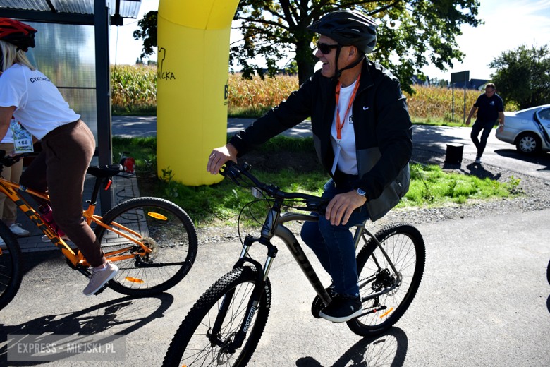 Nowa ścieżka rowerowa otwarta. Ponad 150 osób na trasie 26. Powiatowego Rajdu Rowerowego