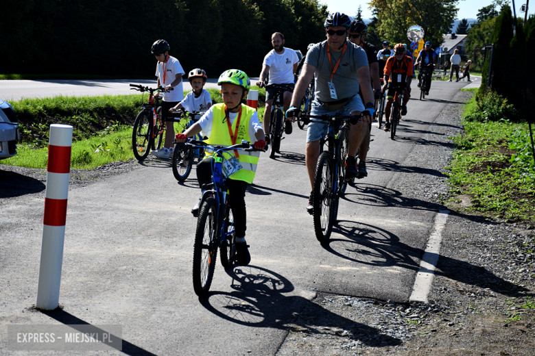 Nowa ścieżka rowerowa otwarta. Ponad 150 osób na trasie 26. Powiatowego Rajdu Rowerowego