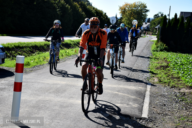 Nowa ścieżka rowerowa otwarta. Ponad 150 osób na trasie 26. Powiatowego Rajdu Rowerowego