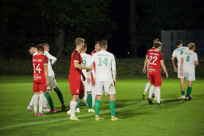 Klasa okręgowa: Skałki Stolec 0:2 (0:2) Sparta Ziębice