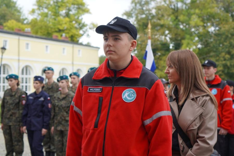 Kadeci z Henrykowa złożyli ślubowanie. Wyróżniono także nauczycieli