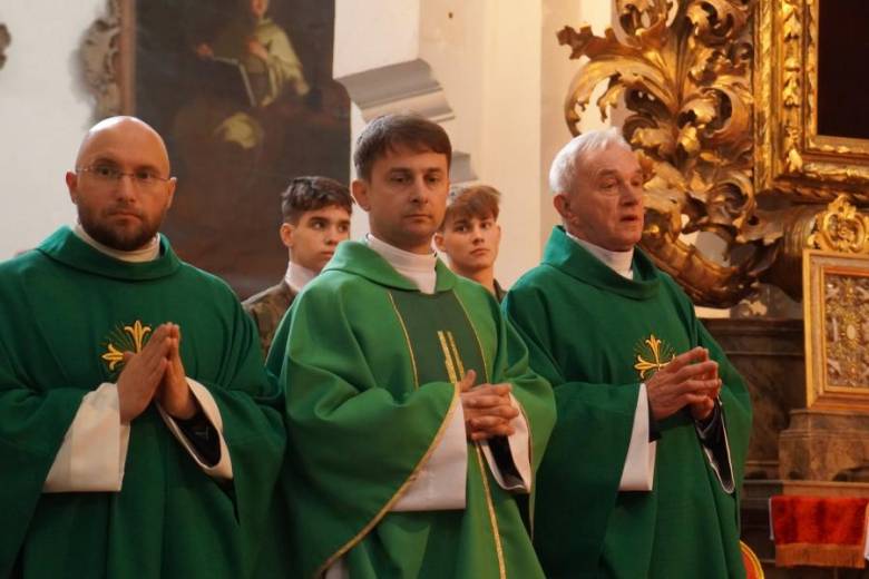 Kadeci z Henrykowa złożyli ślubowanie. Wyróżniono także nauczycieli