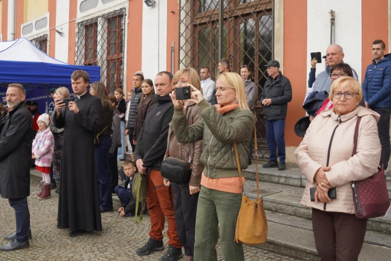 Kadeci z Henrykowa złożyli ślubowanie. Wyróżniono także nauczycieli