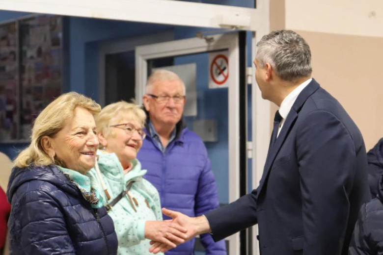 „Tercet, czyli Kwartet” wystąpił w Ząbkowicach Śląskich. Seniorzy świętowali w Hali Słonecznej