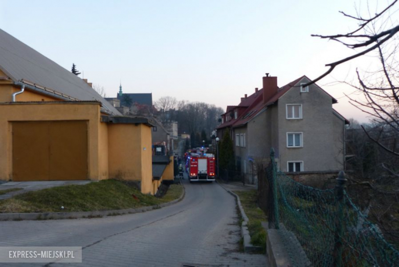 Palił się budynek mieszkalny w zabudowie szeregowej