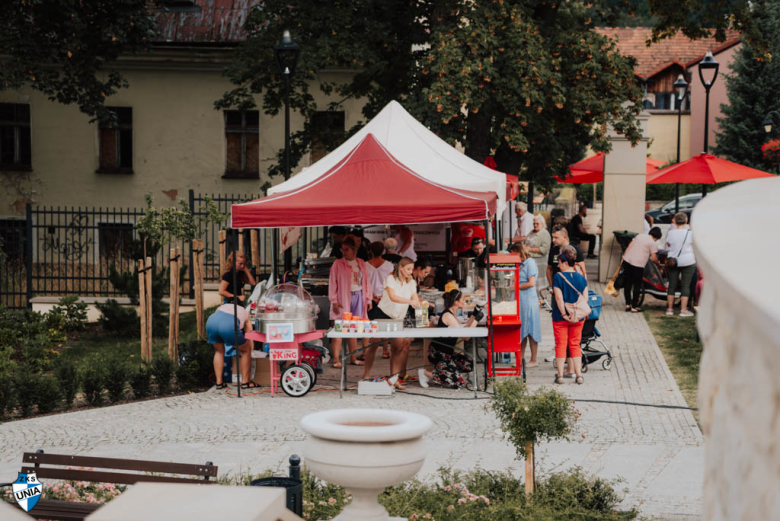 Piknik Sportowy w Złotym Stoku z okazji awansu. Unia otrzymała dodatkowe wsparcie finansowe