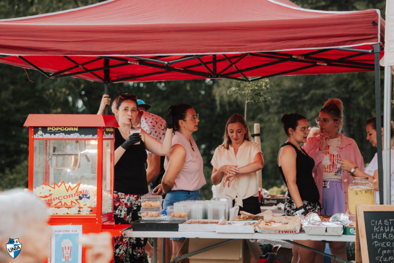 Piknik Sportowy w Złotym Stoku z okazji awansu. Unia otrzymała dodatkowe wsparcie finansowe