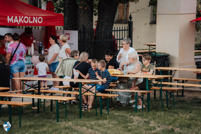 Piknik Sportowy w Złotym Stoku z okazji awansu. Unia otrzymała dodatkowe wsparcie finansowe