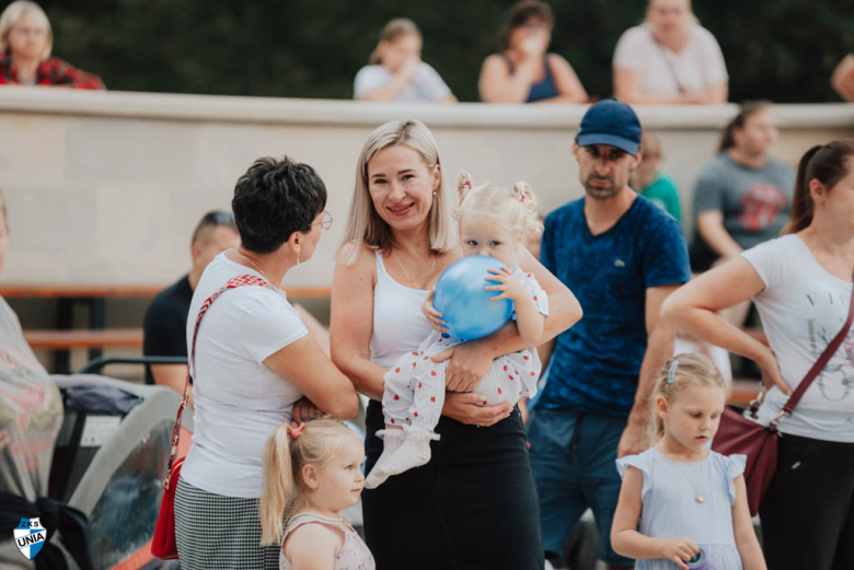 Piknik Sportowy w Złotym Stoku z okazji awansu. Unia otrzymała dodatkowe wsparcie finansowe