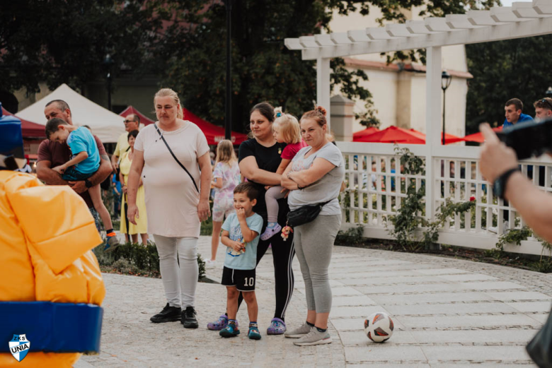 Piknik Sportowy w Złotym Stoku z okazji awansu. Unia otrzymała dodatkowe wsparcie finansowe