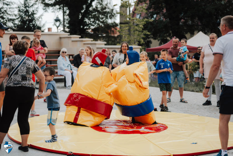 Piknik Sportowy w Złotym Stoku z okazji awansu. Unia otrzymała dodatkowe wsparcie finansowe