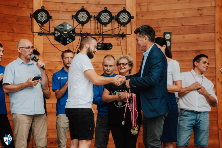 Piknik Sportowy w Złotym Stoku z okazji awansu. Unia otrzymała dodatkowe wsparcie finansowe