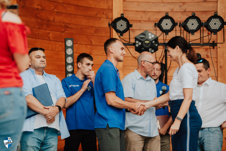 Piknik Sportowy w Złotym Stoku z okazji awansu. Unia otrzymała dodatkowe wsparcie finansowe